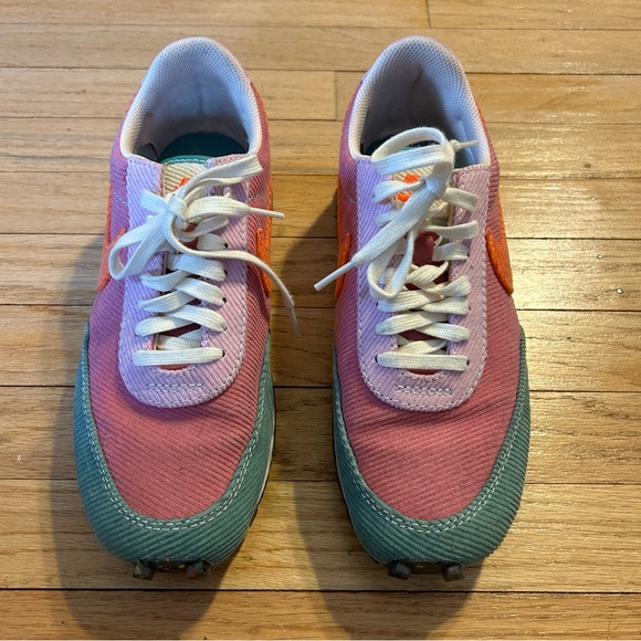 Nike Daybreak Corduroy Desert Berry Sneakers - Picture 4 of 7
